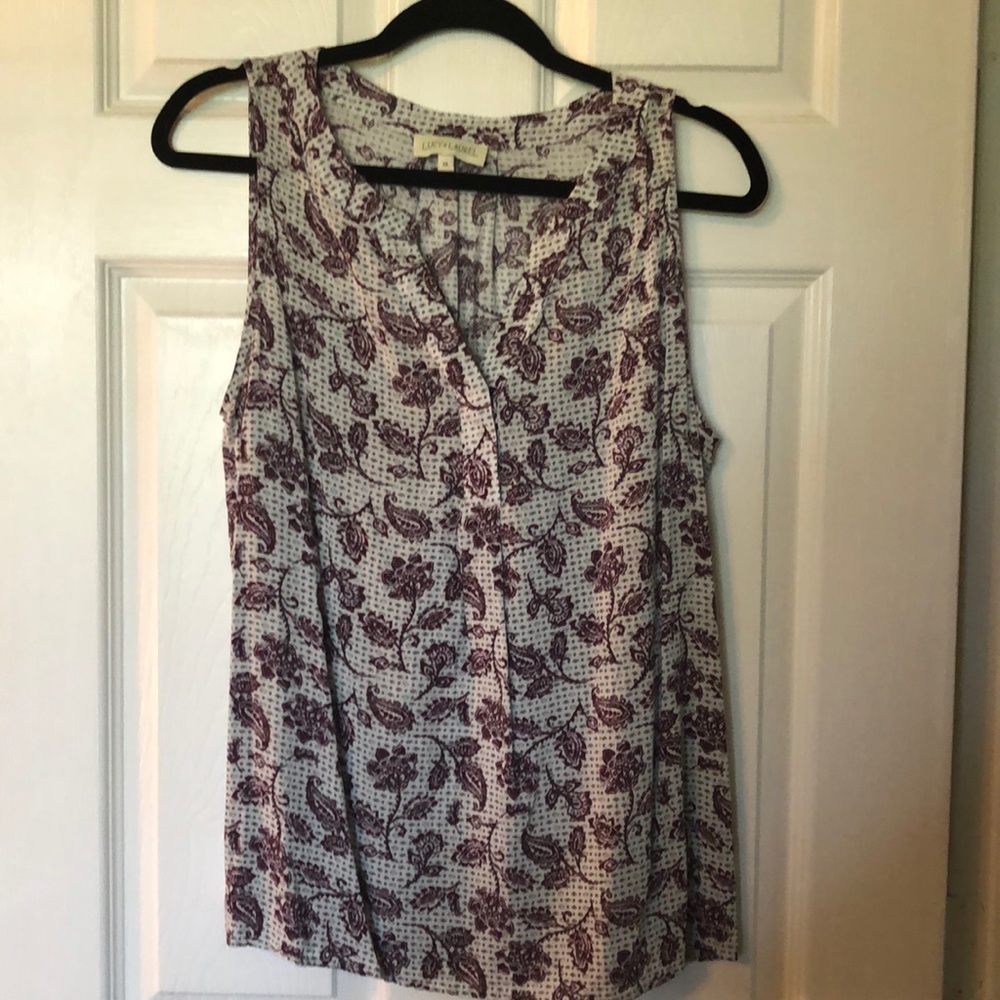 Sleeveless top